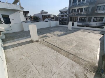Balcony in 2 BHK Builder Floor at Huda Staff Colony, Sector 46 – for Rent