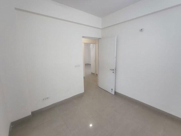 Room, emaar-emerald-estate 3 Bedroom 1395 Sq.Ft. Apartment In Sector 65 Gurgaon 9910191