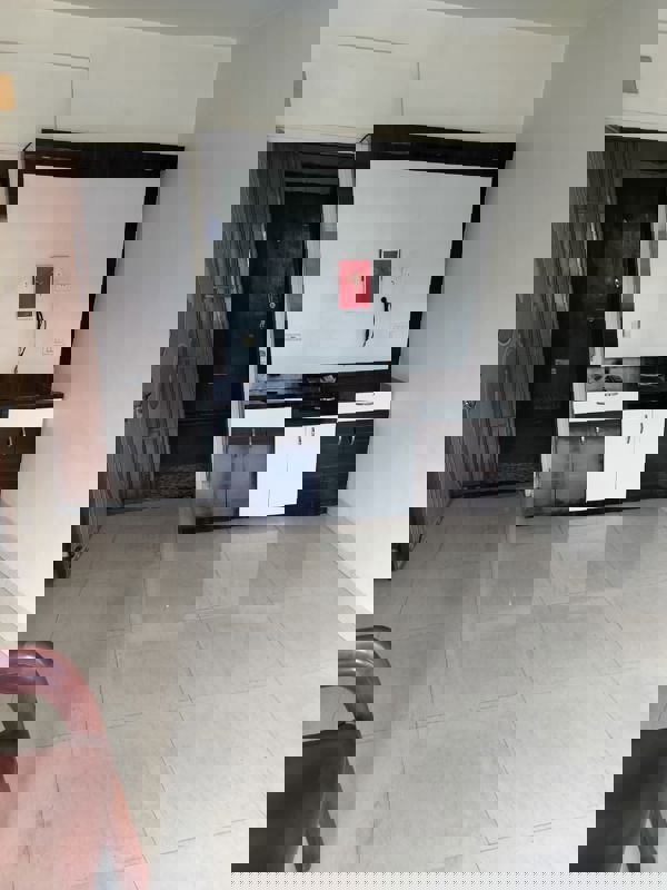 1 BHK Apartment For Rent in Marve Queen