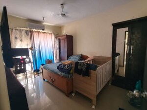 Bedroom in 2.5 BHK Apartment at Eco Elegance, Andheri East – for Rent