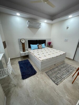 Studio Builder Floor For Rent in Sector 51