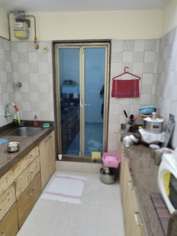 Kitchen, bhatia-esspee-towers 2 Bedroom 750 Sq.Ft. Apartment In Borivali East Mumbai 9910345