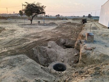  Plot – Exterior View View at Huda Sector 2 - for Sale