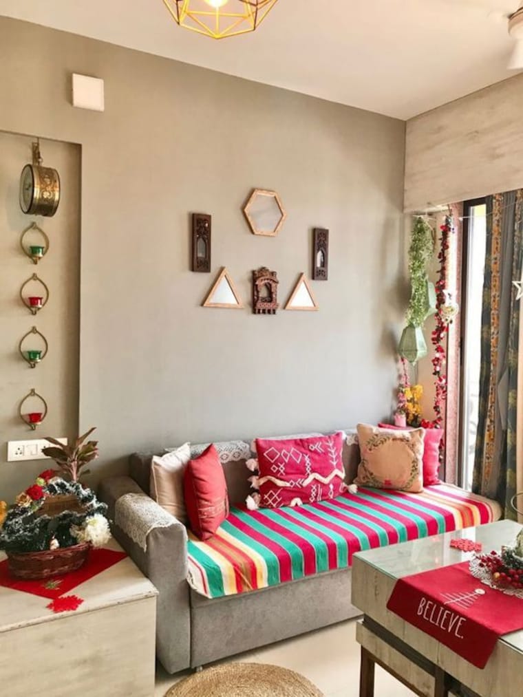 Room, vibhuti khand Pg For Girls In Vibhuti Khand 9910349