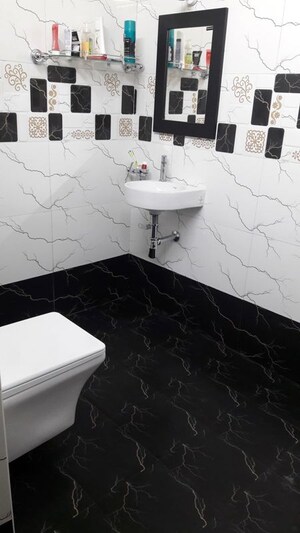 Room in  Pg at Vibhuti Khand – for Rent