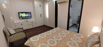 Master Bedroom in 3 BHK Builder Floor at Greater Kailash I – for Rent