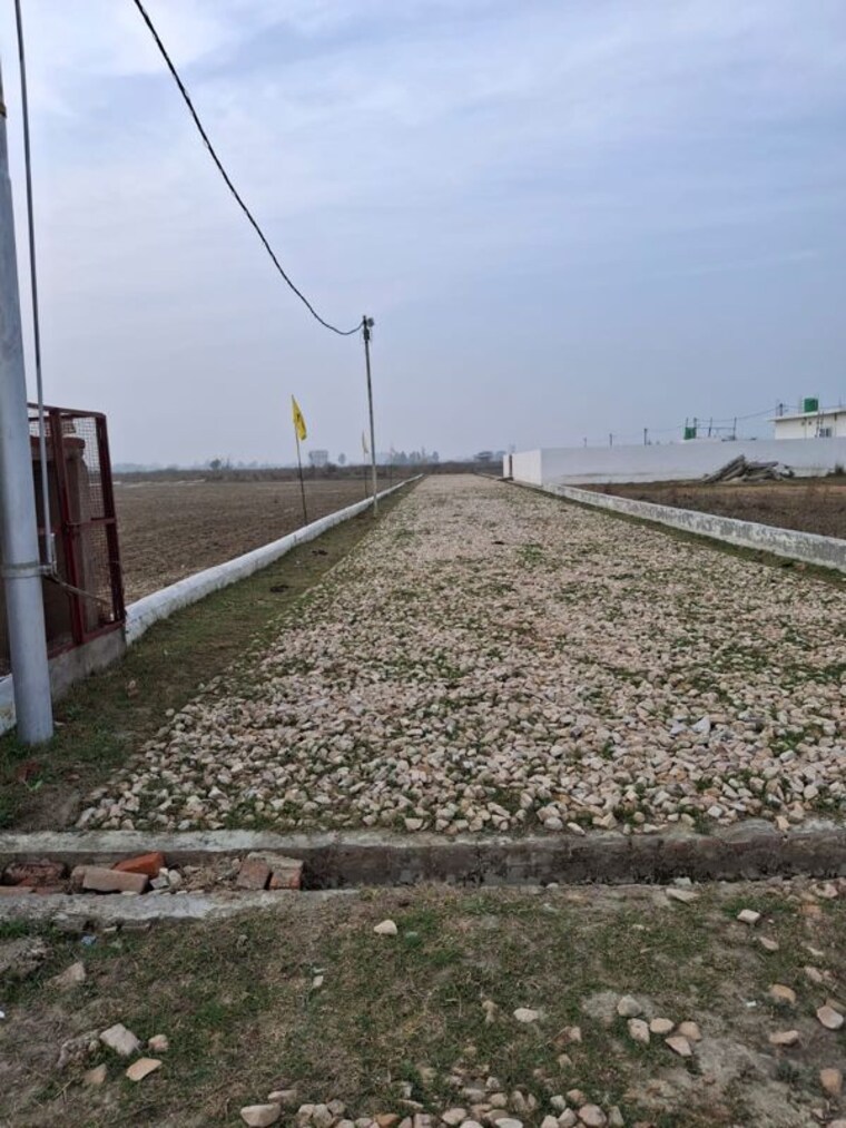 undefined, gosainganj  1102 Sq.Ft. Plot In Gosainganj Lucknow 9910362
