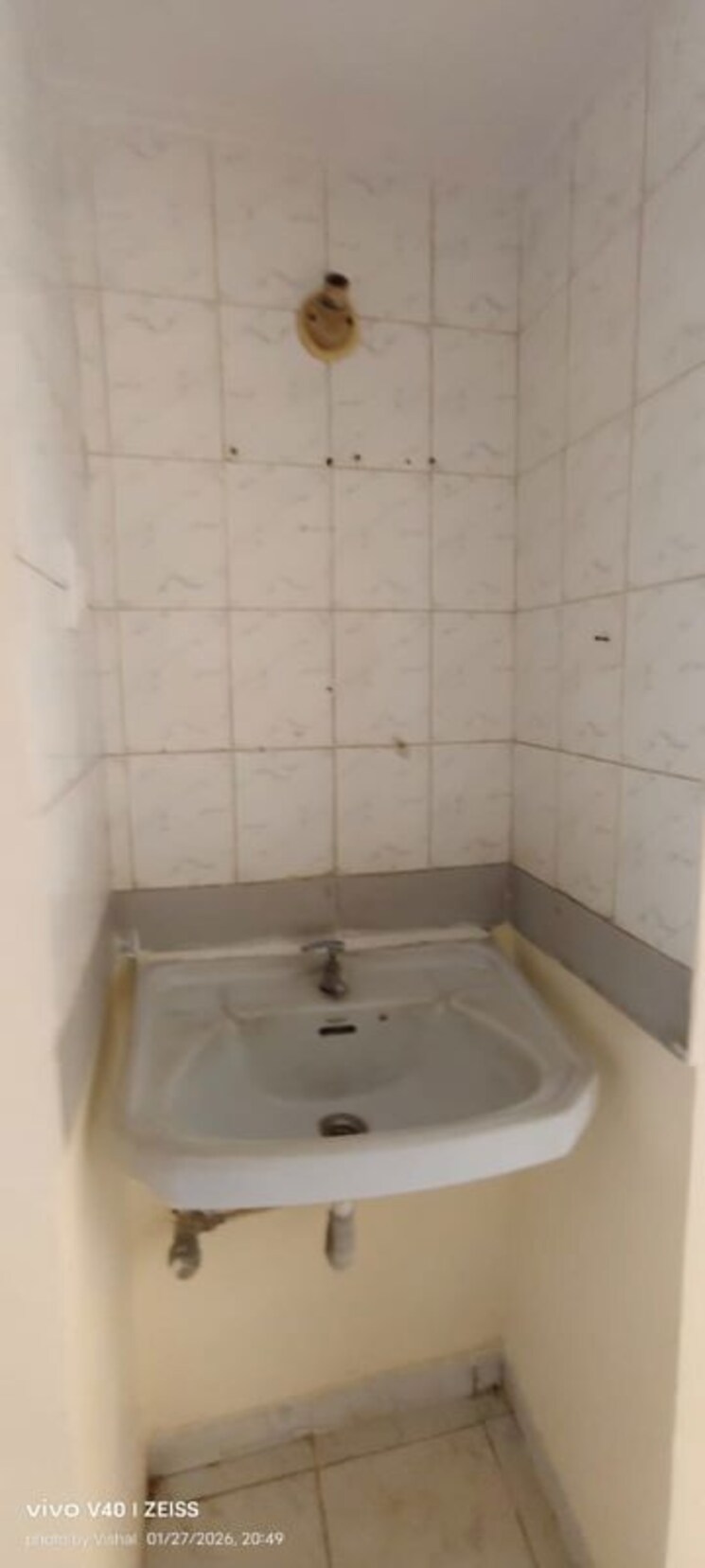 Bathroom, vasant-leela-apartment 2 Bedroom 625 Sq.Ft. Apartment In Ghodbunder Road Thane 9910381