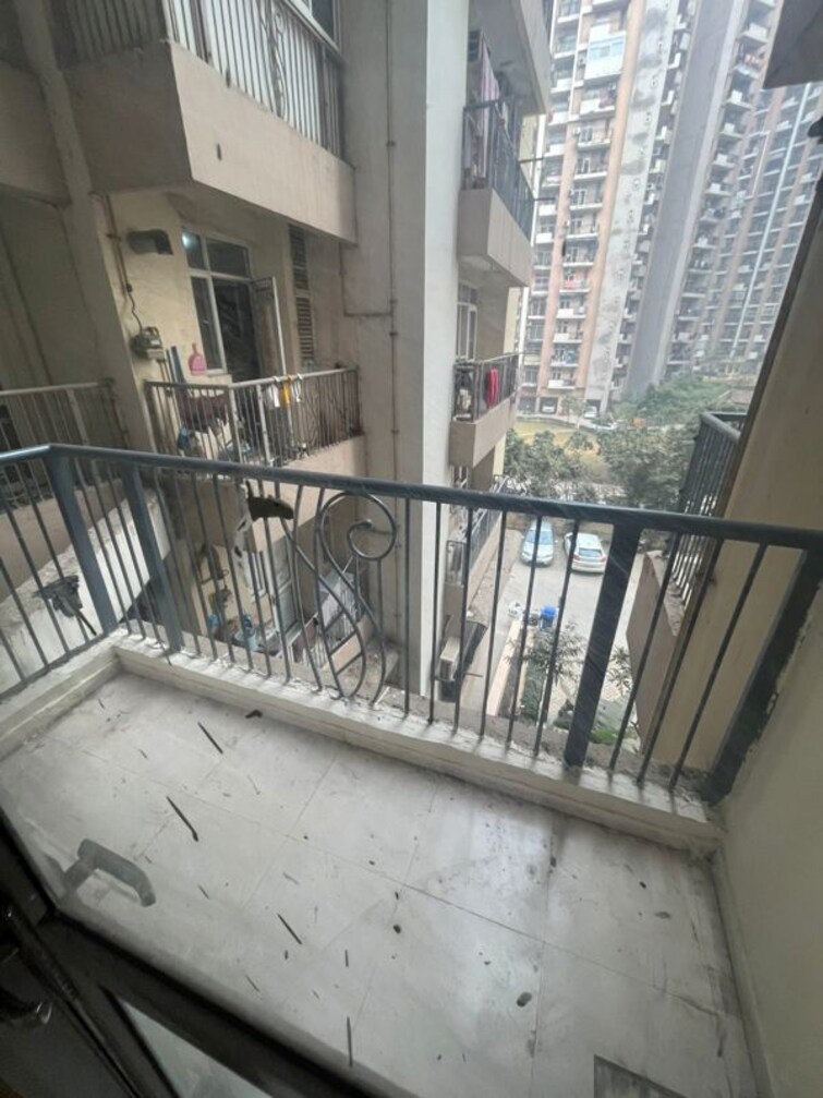 Balcony, sector 120 2 Bedroom 962 Sq.Ft. Apartment In Sector 120 Noida 9910252