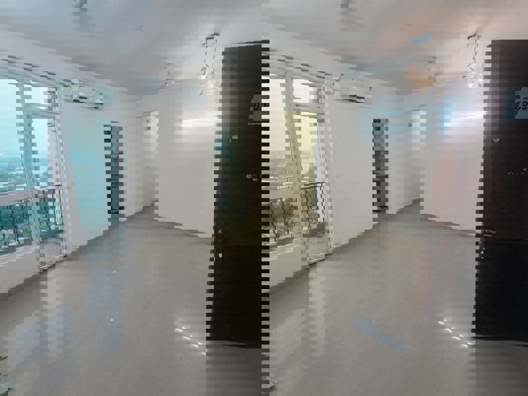 3 BHK + Servant Room Apartment For Rent in Emaar Emerald Estate