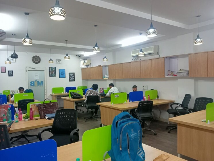 Team Area, sector 2 Commercial Office Space in IT/SEZ 2000 Sq.Ft. In Sector 2 Noida 9910412