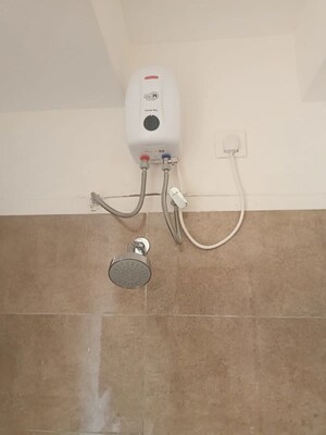 Bathroom in 1 BHK Apartment at Omkar Signet, Malad East – for Rent