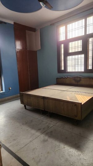 Bedroom in 2 BHK Builder Floor at Sector 31 – for Rent