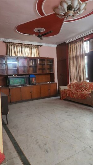 2 BHK Builder Floor For Rent in Sector 31