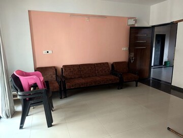 Bedroom in 2 BHK Apartment at Kanak Kala Apartment, Satellite – for Rent