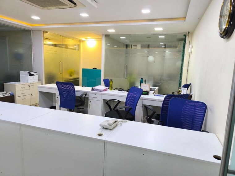 Team Area, the-crescent-business-park Commercial Office Space 900 Sq.Ft. In Sakinaka Mumbai 9061766