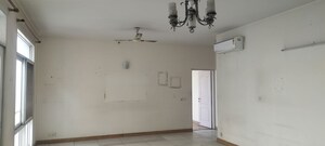 Room in 2 BHK Apartment at Jaypee Greens Star Court, Jaypee Greens – for Rent