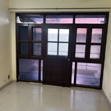 Room in 2 BHK Apartment at TDI City Kingsbury, Sector 61 – for Rent