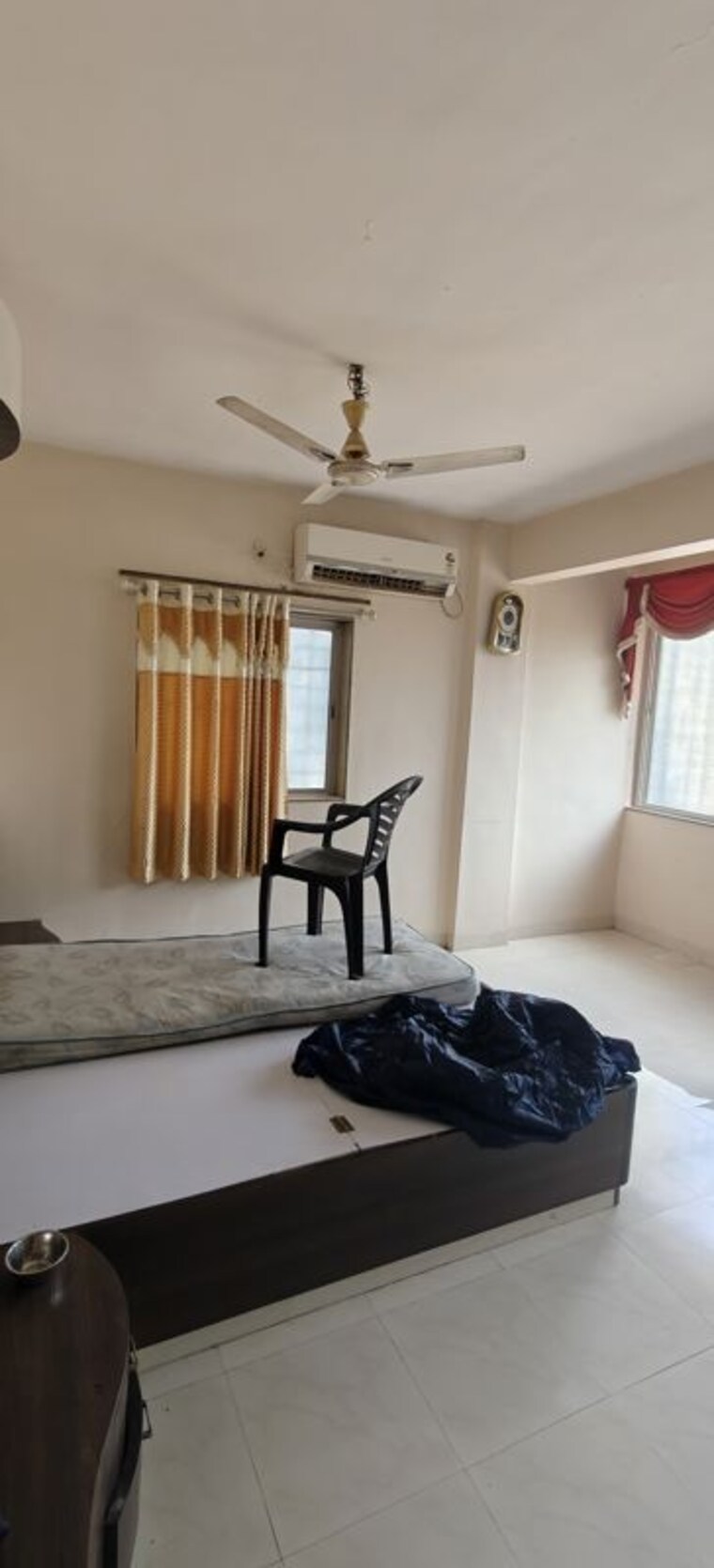 Living Room, niljyoti society 2 Bedroom 900 Sq.Ft. Apartment In Niljyoti Society Pune 9906428