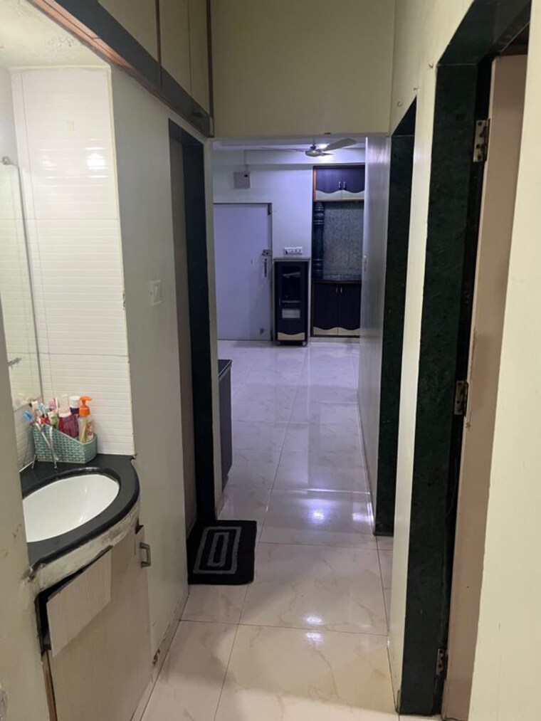 undefined, satellite 2 Bedroom 1350 Sq.Ft. Apartment In Satellite Ahmedabad 9910634