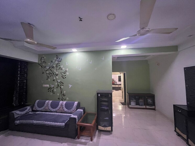 Living Room, satellite 2 Bedroom 1350 Sq.Ft. Apartment In Satellite Ahmedabad 9910634