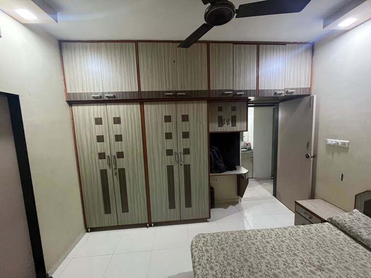 Bedroom, satellite 2 Bedroom 1350 Sq.Ft. Apartment In Satellite Ahmedabad 9910634