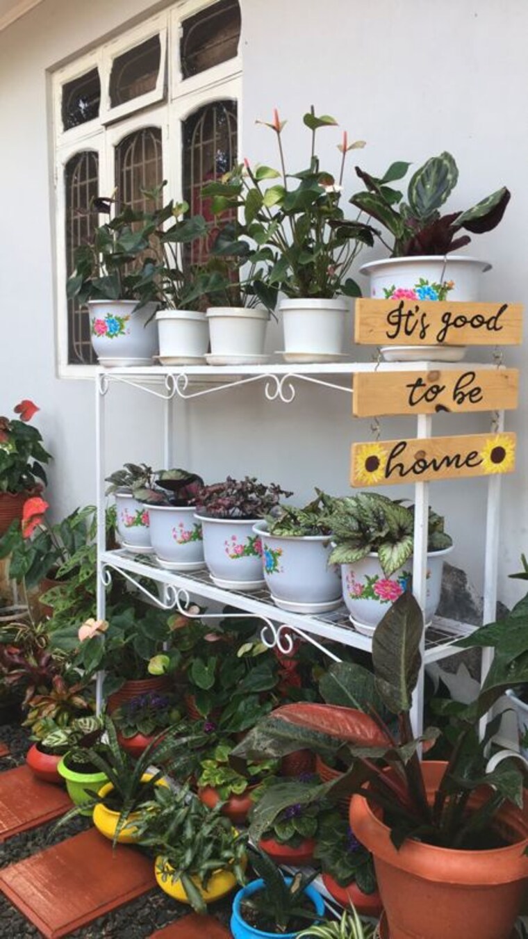 Room, vibhuti khand Pg For Girls In Vibhuti Khand 9910658