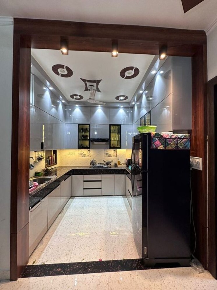 Kitchen, vibhuti khand Pg For Girls In Vibhuti Khand 9910658