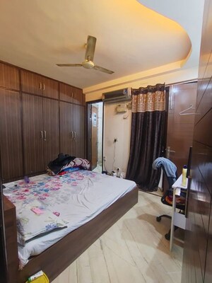 Bedroom in 3 BHK Builder Floor at Malviya Nagar – for Rent