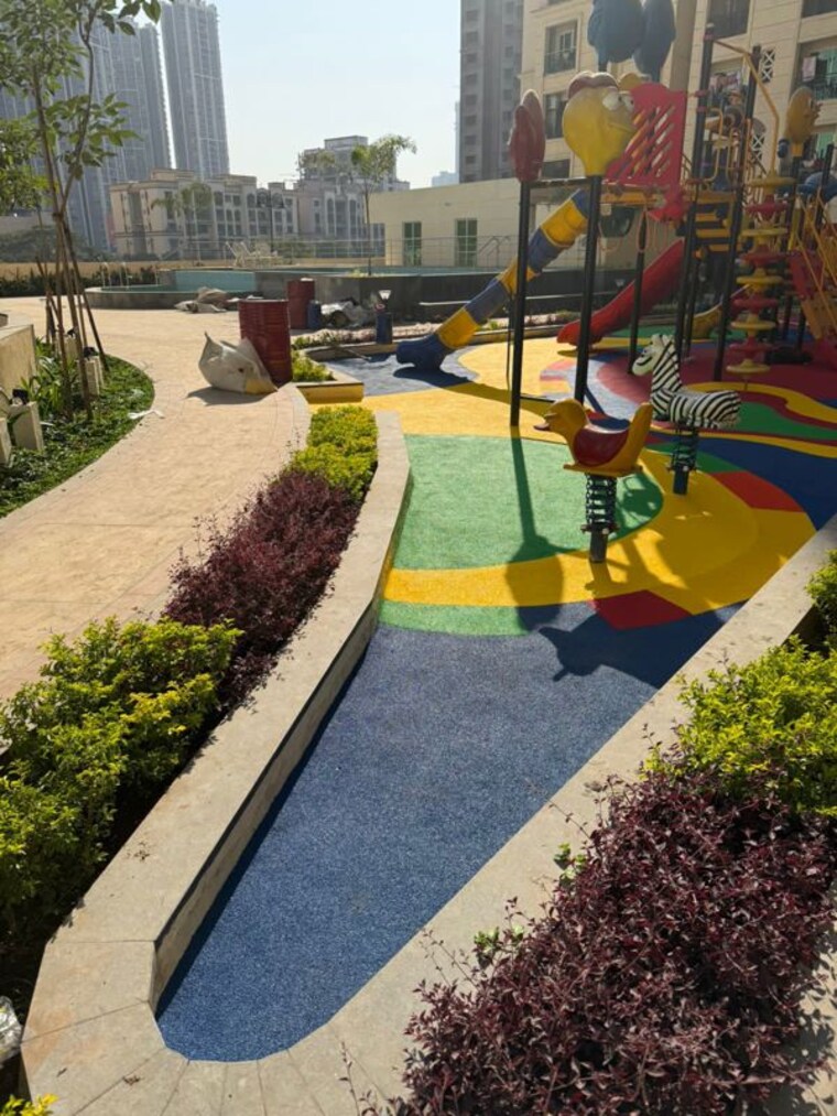 Balcony, kalpataru-paramount-b 3 Bedroom 896 Sq.Ft. Apartment In Kapur Bawdi Thane 9910782