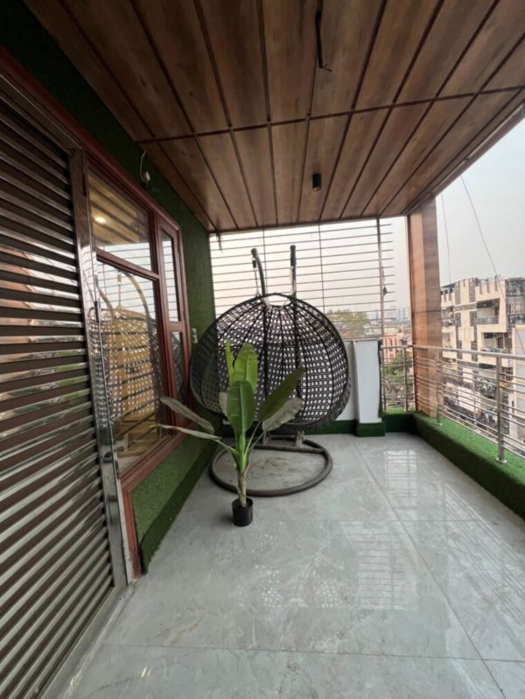 Balcony, indrapuram 5 Bedroom 3750 Sq.Ft. Builder Floor In Indrapuram Ghaziabad 9910831