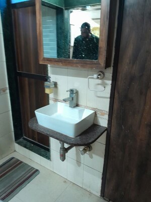 Bathroom in 1 BHK Apartment at Borivali East – for Rent