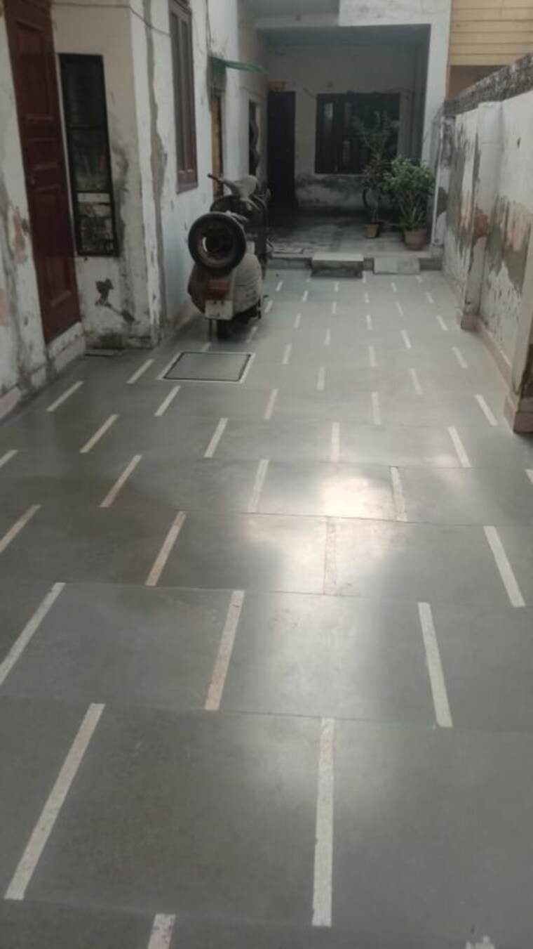 undefined, patel nagar 3.5 Bedroom 385 Sq.Yd. Independent House In Patel Nagar Ghaziabad 9910865