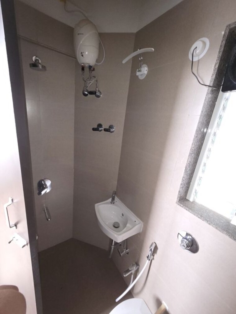 Bathroom, group-satellite-aarambh 1 Bedroom 300 Sq.Ft. Apartment In Malad East Mumbai 9910861
