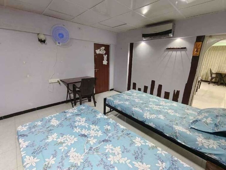 Room, borivali east Pg For Boys & Girls In Borivali East 9910889