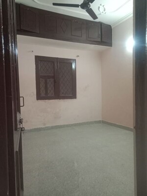 Room in 2 BHK Builder Floor at Neb Sarai – for Rent
