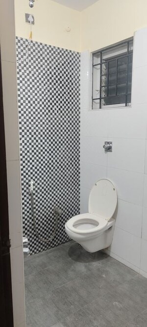 Bathroom in 1 BHK Builder Floor at Jeevan Bima Nagar – for Rent