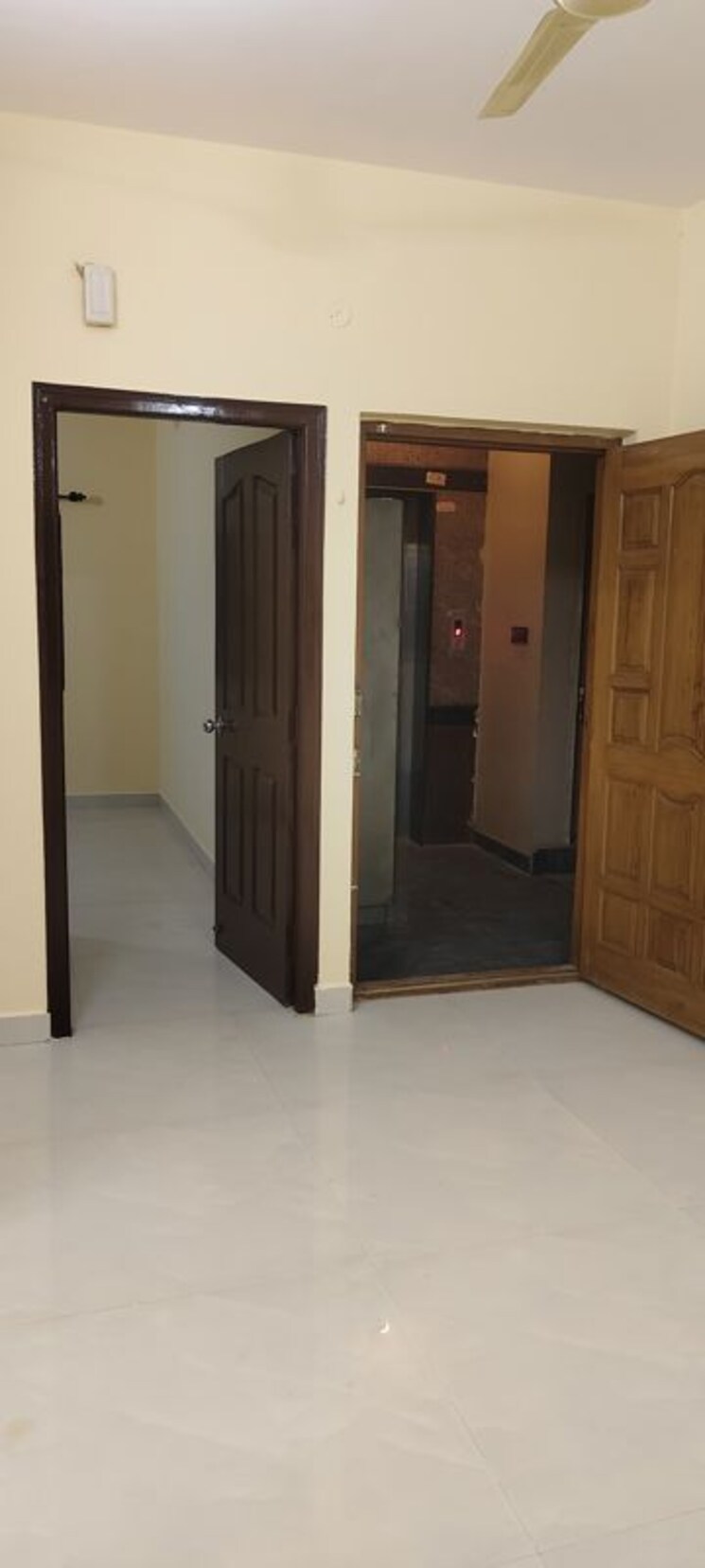 Room, jeevan bima nagar 1 Bedroom 500 Sq.Ft. Builder Floor In Jeevan Bima Nagar Bangalore 9910914