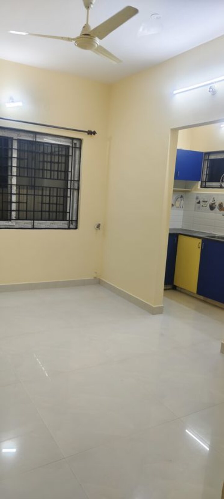 Room, jeevan bima nagar 1 Bedroom 500 Sq.Ft. Builder Floor In Jeevan Bima Nagar Bangalore 9910914