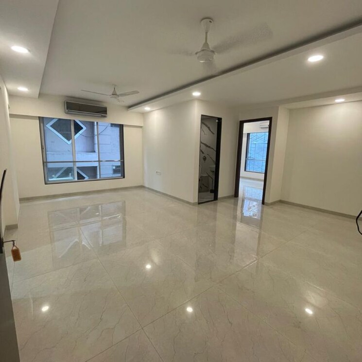 Room, bandra west 3 Bedroom 1100 Sq.Ft. Apartment In Bandra West Mumbai 9910917