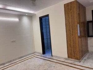 Room in 2 BHK Builder Floor at Malviya Nagar – for Sale