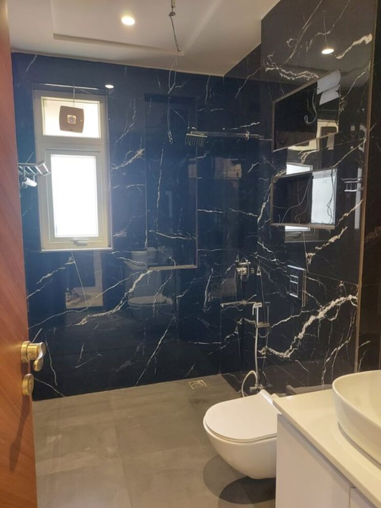 Gym, ardee-city 3 Bedroom 1550 Sq.Ft. Builder Floor In Sector 52 Gurgaon 9910926