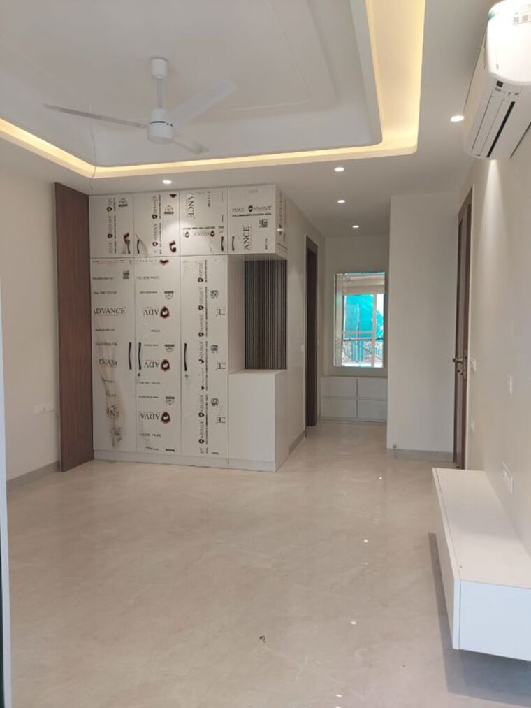 Room, ardee-city 3 Bedroom 1550 Sq.Ft. Builder Floor In Sector 52 Gurgaon 9910926
