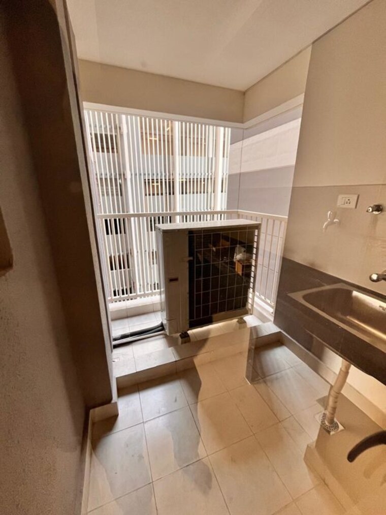 Attached Bathroom, ps-one-10 2.5 Bedroom 1100 Sq.Ft. Apartment In New Town Kolkata 9910935