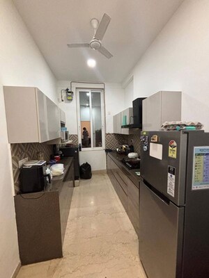 Team Area in 3 BHK Apartment at Platinum Life, Andheri West – for Rent