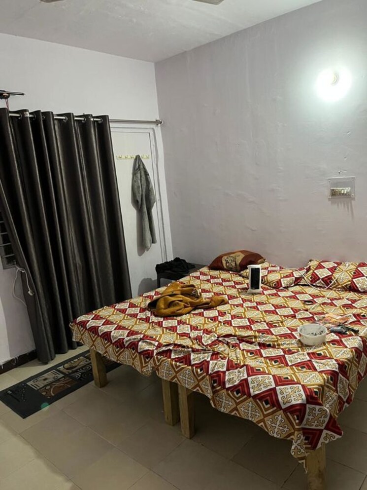 Bedroom, sulabh-awas 2 Bedroom 643 Sq.Ft. Apartment In Gomti Nagar Lucknow 9910960