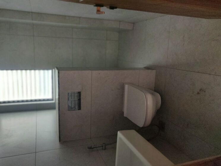 Bathroom, uptown-jubilee 3 Bedroom 2500 Sq.Ft. Apartment In Jubilee Hills Hyderabad 9910967