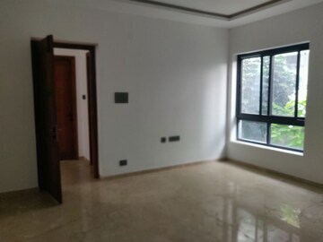 Room in 3 BHK Apartment at Uptown Jubilee, Jubilee Hills – for Sale