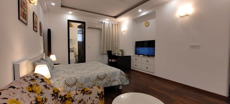 Master Bedroom, greater kailash i 3 Bedroom 2800 Sq.Ft. Builder Floor In Greater Kailash I Delhi 9910785