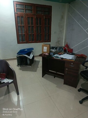 Master Bedroom in 2 BHK Independent House at Mohanlalganj – for Rent